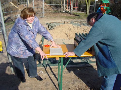img/2008-03-spatenstich-02.jpg